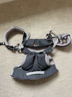 Ergobaby Omni 360 Cool Air Mesh Gray Newborn to Toddler Babywearing